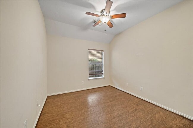 Building Photo - 7030 Thistlewood Park Ct