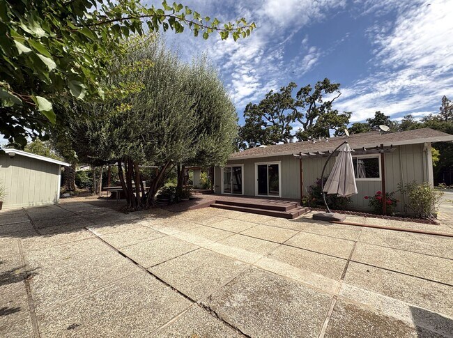Building Photo - Exceptional Estate with Main Residence, Two ADUs & Office
