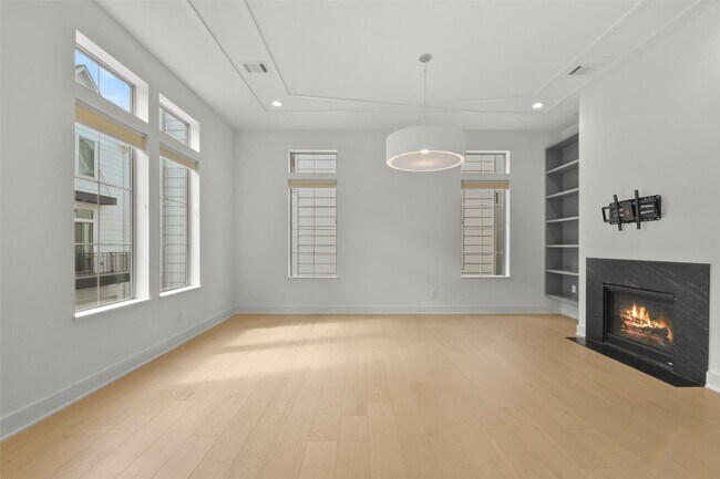 Building Photo - 1247 Peden St