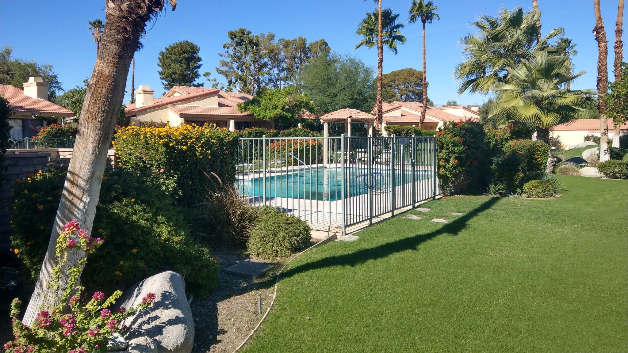 Building Photo - 2631 N Whitewater Club Dr
