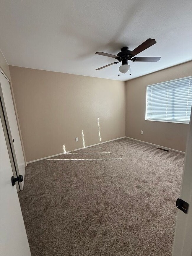 Building Photo - 2 BEDROOM 2BATHROOM WITH 2 CAR GARAGE IN HEART OF MIDTOWN