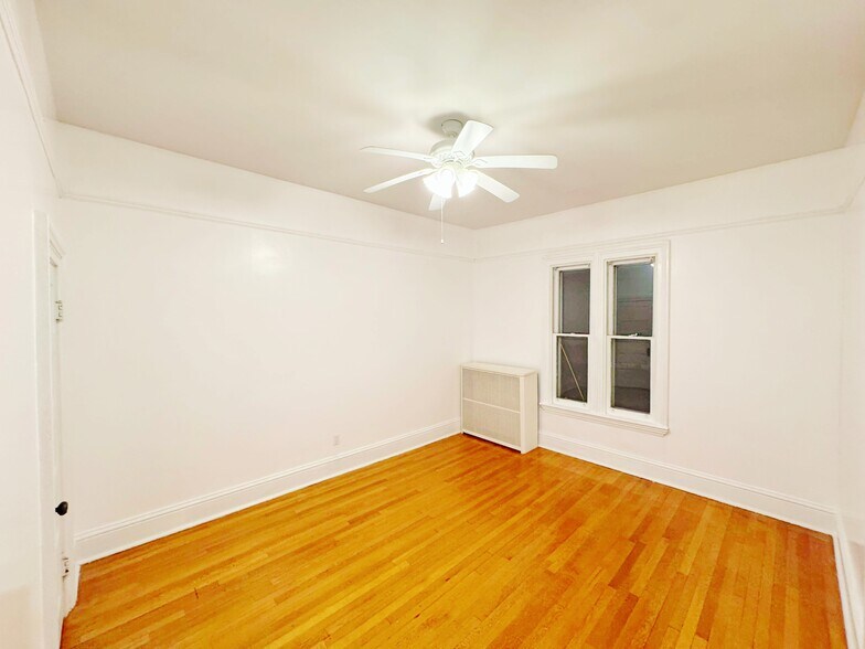 Building Photo - 1466 3rd St