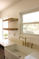 Building Photo - 1202 Hibiscus St