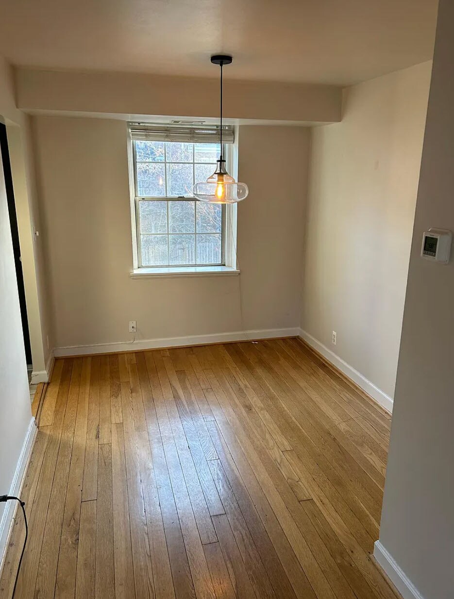 Building Photo - 3024 S Buchanan St