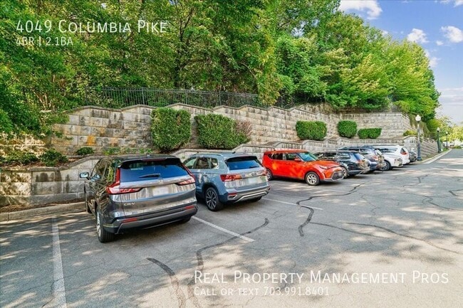 Building Photo - 4049 Columbia Pike