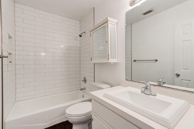 Building Photo - 2701 36th St