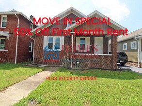 Building Photo - Two Bedroom House | Move In Special
