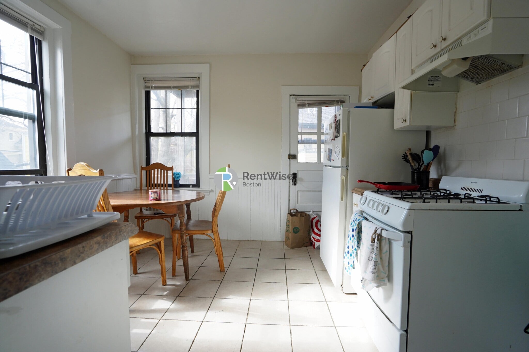 Building Photo - 39 Clinton St