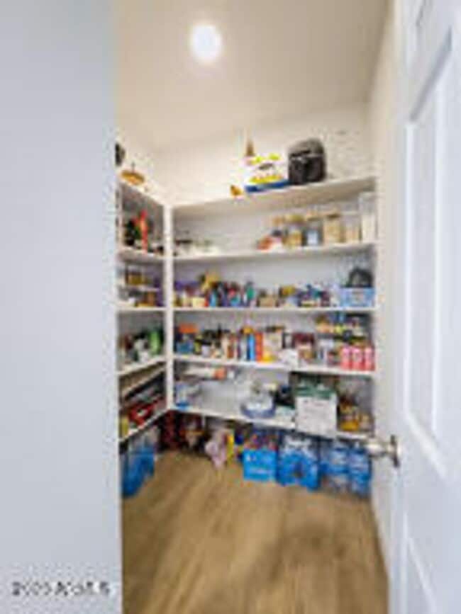 Building Photo - Apply Here www.realty480pm.appfolio.com/listings