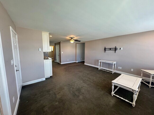 Building Photo - 789 Mt Pleasant St