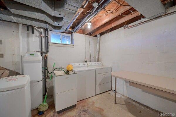 Building Photo - 3340 Windcroft St