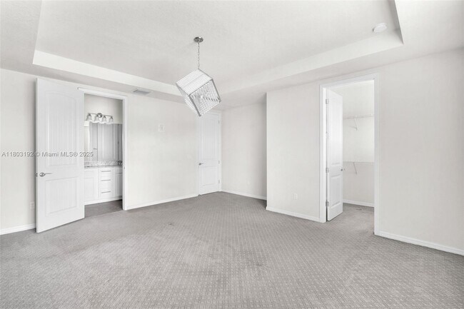 Building Photo - 5040 Eucalyptus Dr