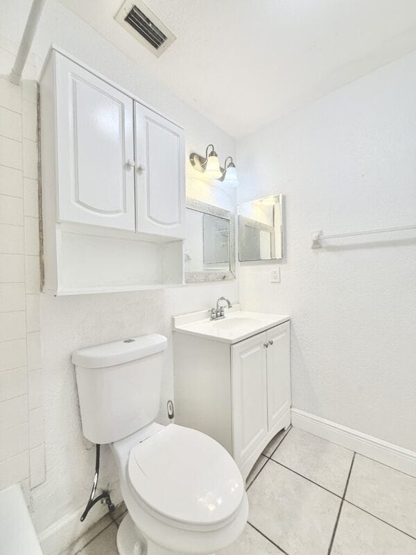 Building Photo - 2658 Sunny Breeze Ave