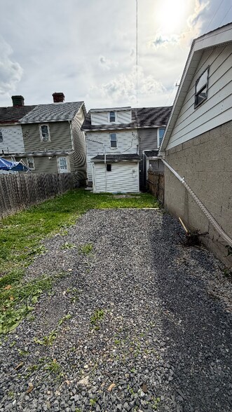 Building Photo - 158 Orchard St