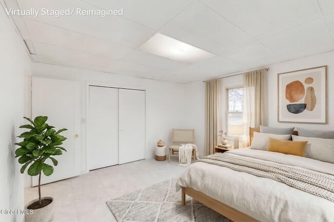 Building Photo - 11 Rapple Dr