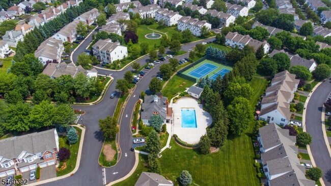 Building Photo - 567 Coventry Dr