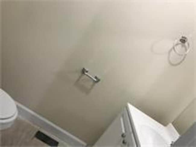 Building Photo - 1007 E Mcintosh Rd