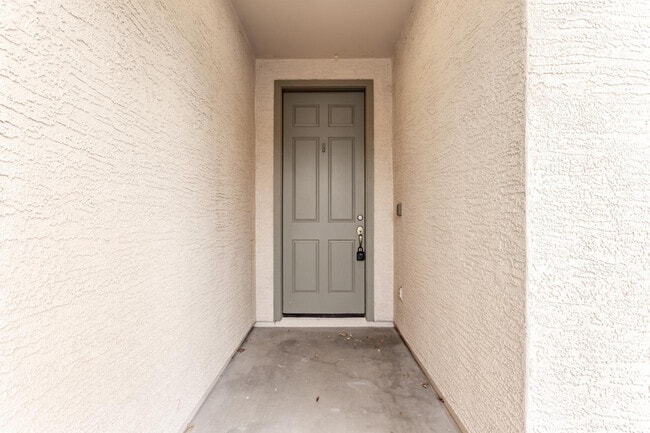 Building Photo - 3727 W Memorial Dr