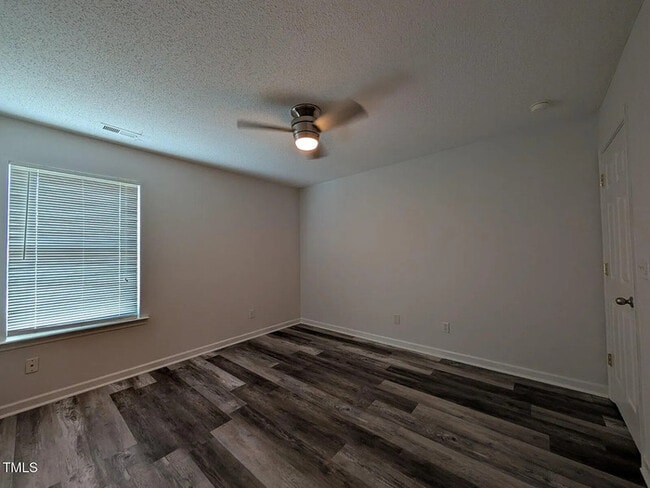 Building Photo - Earn Wealth While Leasing - Like a Homeown...