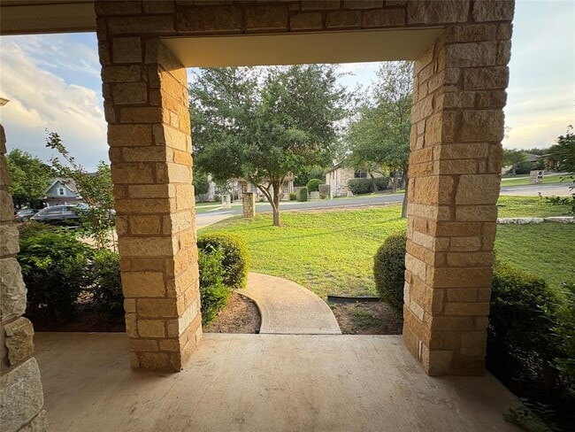 Building Photo - 15210 Falcon Dr