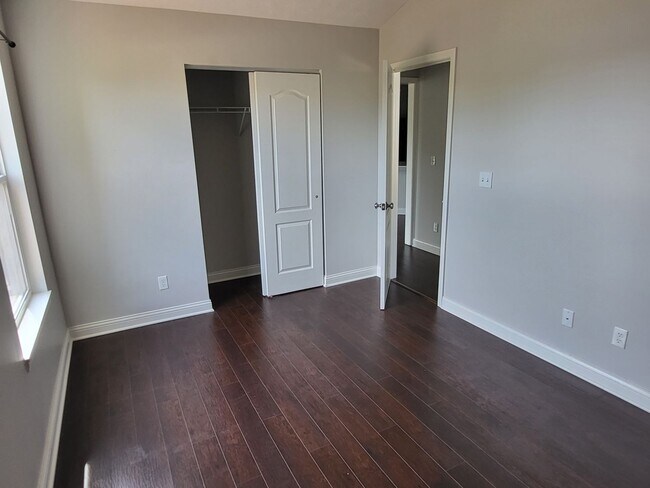 Building Photo - 3318 Lenehan Ln
