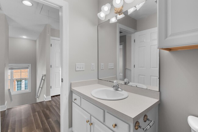 Building Photo - 5419 Magnolia Park Cir