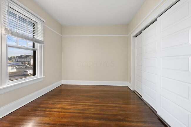 Building Photo - 439 Thurman Ave