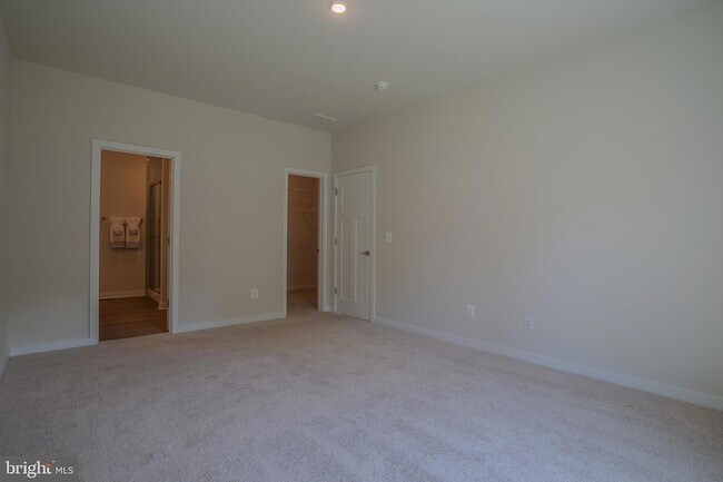 Building Photo - 79 Spatterdock Rd