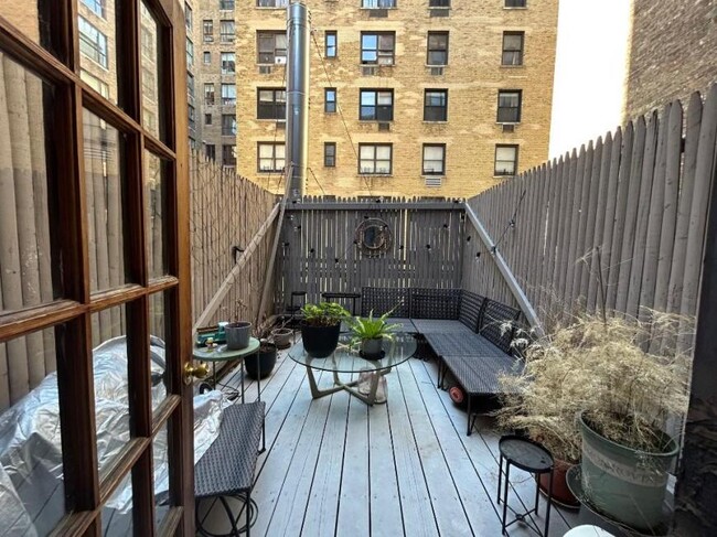 Building Photo - 1 bedroom in New York NY 10028