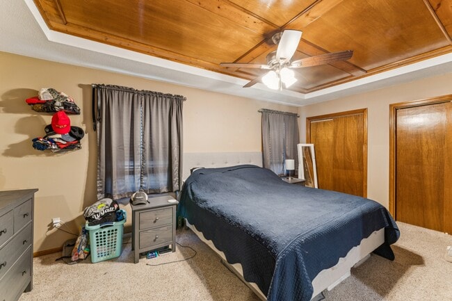 Building Photo - 15523 W 83rd Terrace