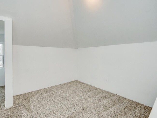 Building Photo - 683-685 South Champion