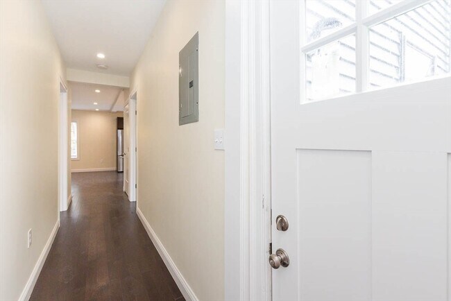 Building Photo - 57-59-59 Catherine St