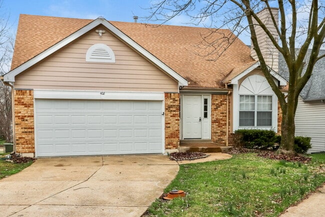 Building Photo - 402 Waterside Dr