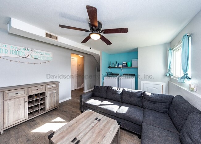 Building Photo - Cozy 3 Bedroom House in Southeast Colorado Springs