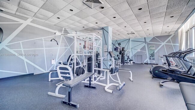 Building Photo - 7441 Wayne Ave