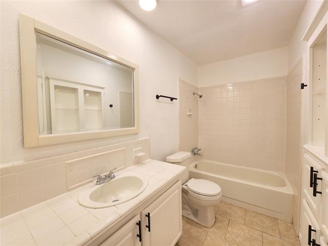 Building Photo - 5217 Fisher Dr
