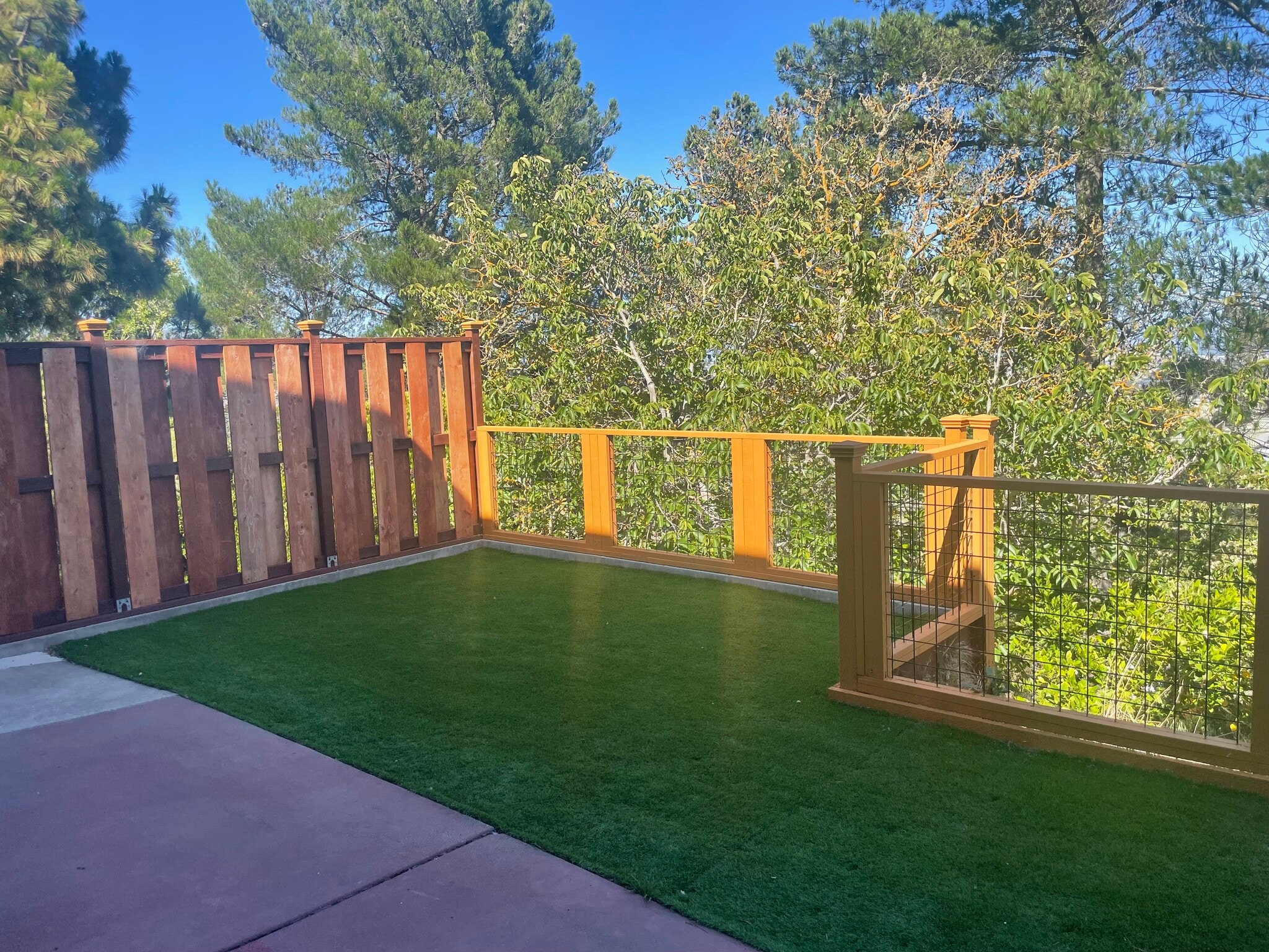 Building Photo - 191 Fernwood Dr