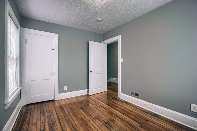 Building Photo - Hamlet St 789-791 MLR