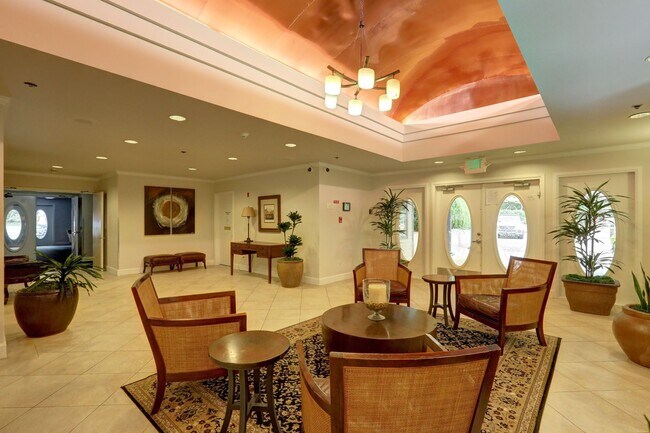 Building Photo - Spacious 1bd, 1ba Condo Available in Perfect Mercer Island Location!