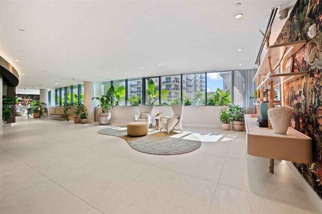 Building Photo - Northeast 24th Street, Miami, FL 33137 - 2 BR 2 BA condo