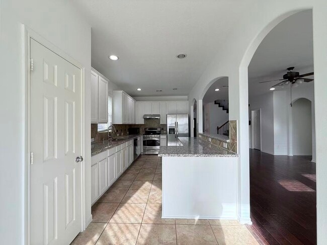 Building Photo - 2814 Ridgeglen Ln
