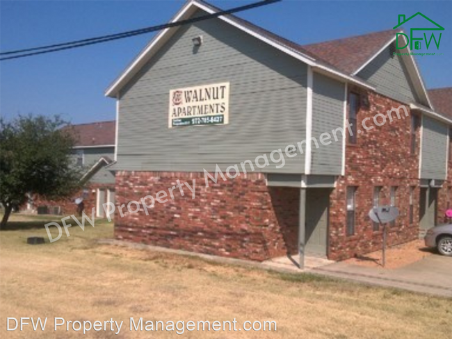 Primary Photo - 2 br, 1.5 bath Apartment - Walnut Apartmen...