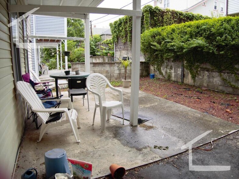 Building Photo - 54 Tremont St