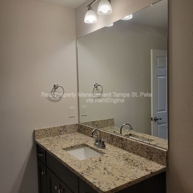 Building Photo - 6409 Tillandsia Pl