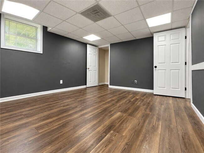 Building Photo - 154 Camden Woods Dr