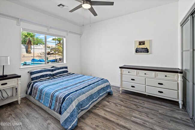 Building Photo - Long Term Rental heated pool & hot tub