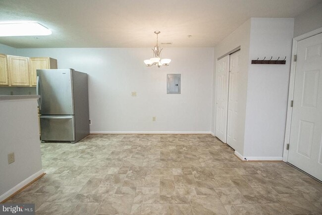 Building Photo - 45522 Westmeath Way