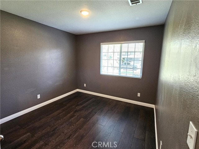 Building Photo - 525 Cedar View Dr