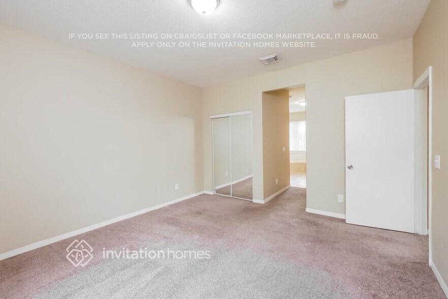 Building Photo - 7765 NW 19th Ct