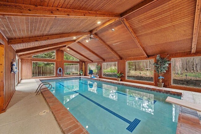 Building Photo - 7980 S Harrison Cir
